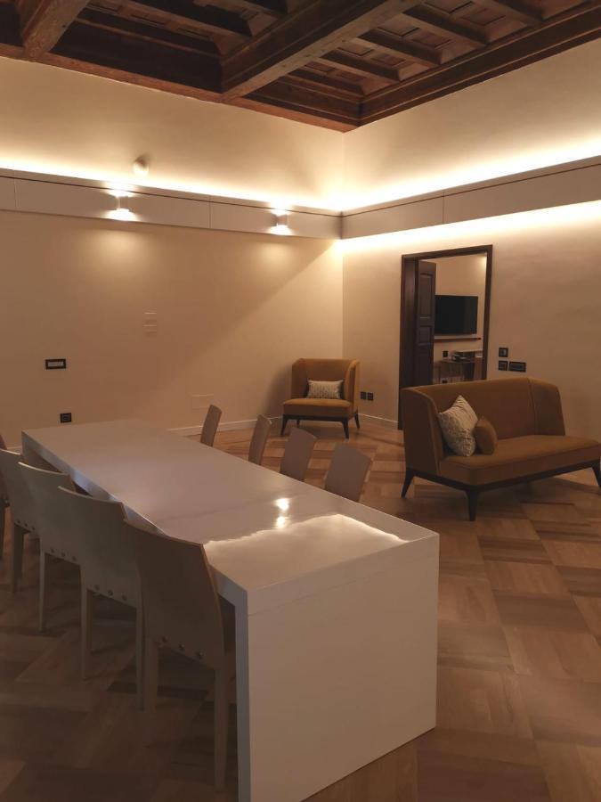 Orafi Tower Apartment Florence Luaran gambar